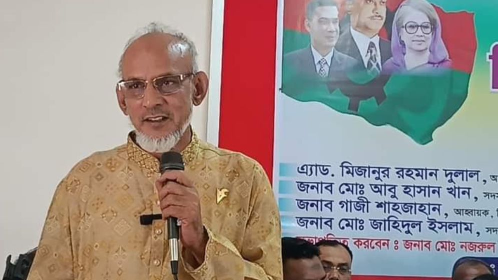 ‘বিএনপির সাথে থাকুন, চাকরি জাতীয়করণ হবেই’